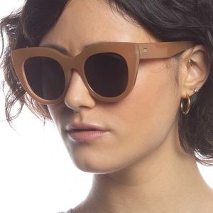 Le Specs sunglasses model Air Heart